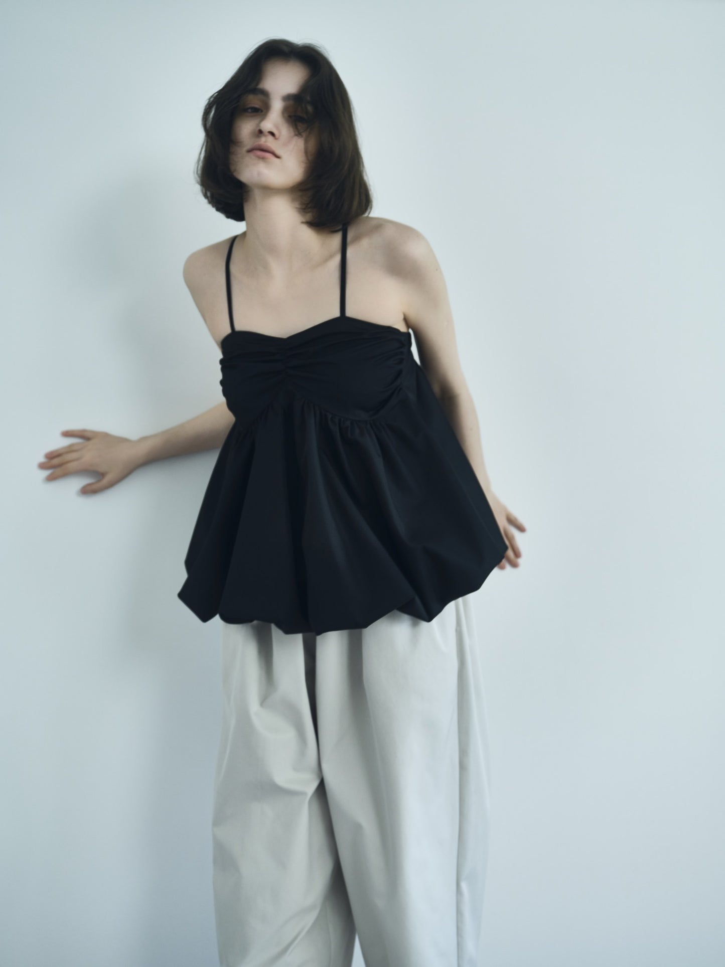 NEROLI SS26 image_root/フセンターギャザー バルーンビスチェォルダ/260312_NEROLI_131.jpg