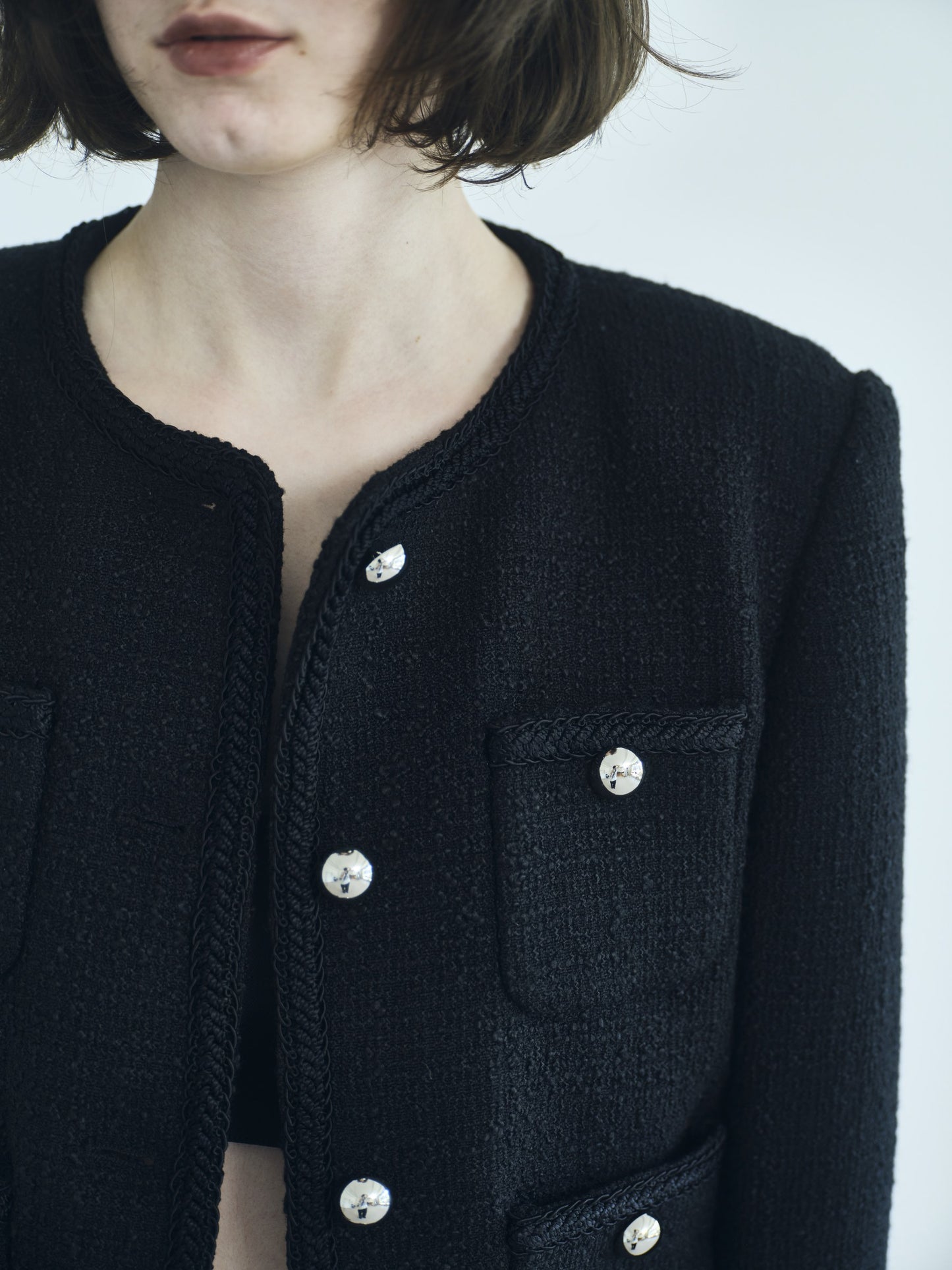 NEROLI SS26 image_root/オーバーショルダー ツイードジャケット/260312_NEROLI_262.jpg