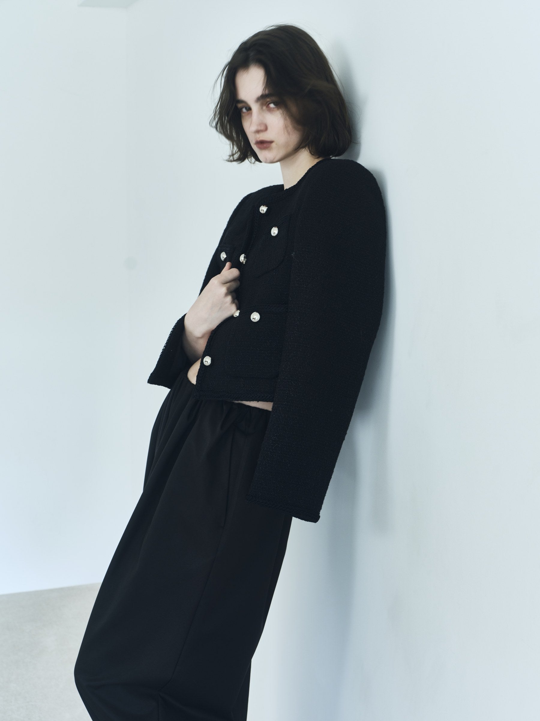 NEROLI SS26 image_root/オーバーショルダー ツイードジャケット/260312_NEROLI_282.jpg