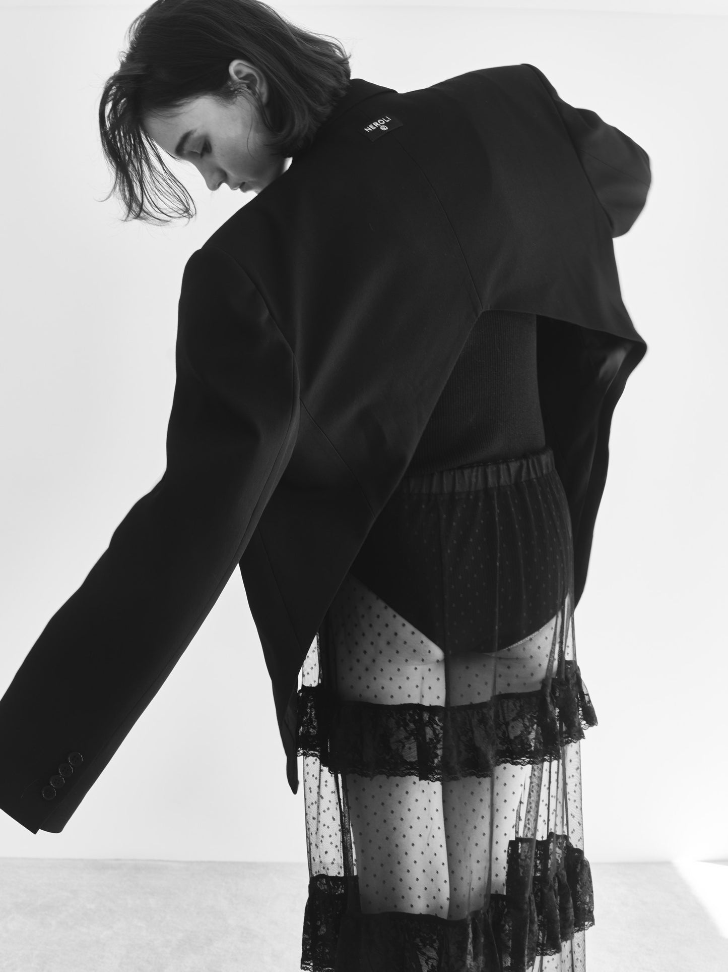 NEROLI SS26 image_root/バックオープン オーバーショルダー ジャケット/260312_NEROLI_390.jpg