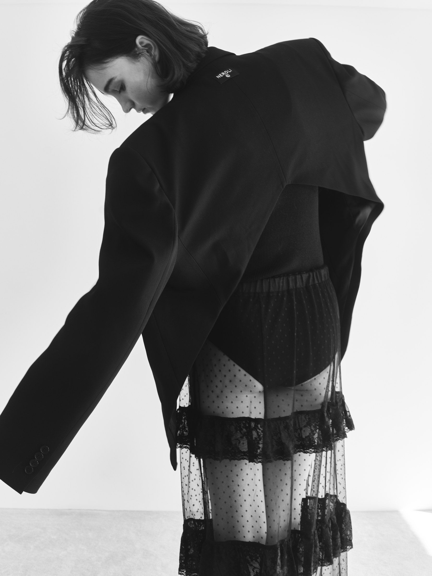 NEROLI SS26 image_root/バックオープン オーバーショルダー ジャケット/260312_NEROLI_390.jpg