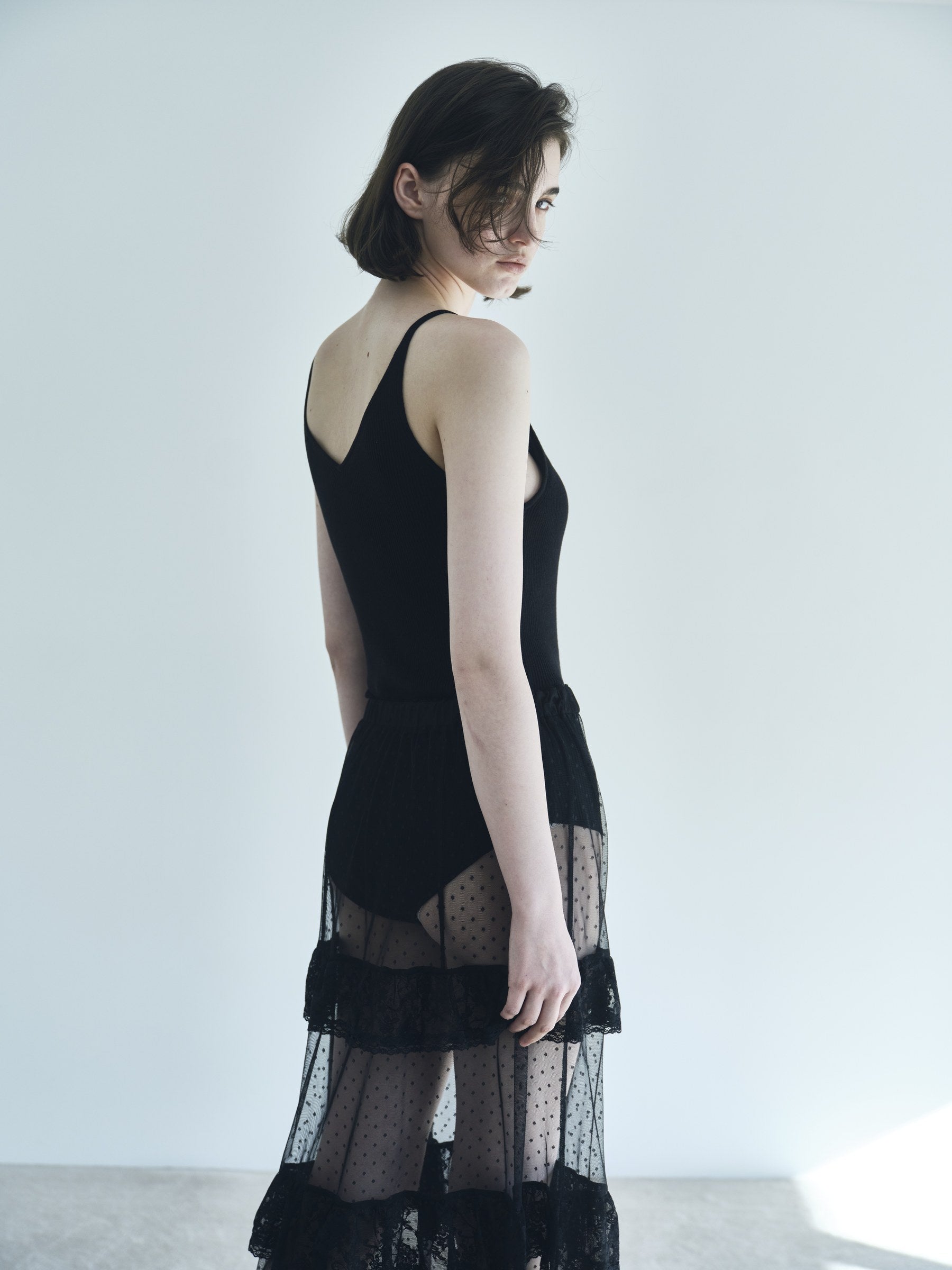 NEROLI SS26 image_root/シルク混リブ ボディスーツ/260312_NEROLI_418.jpg