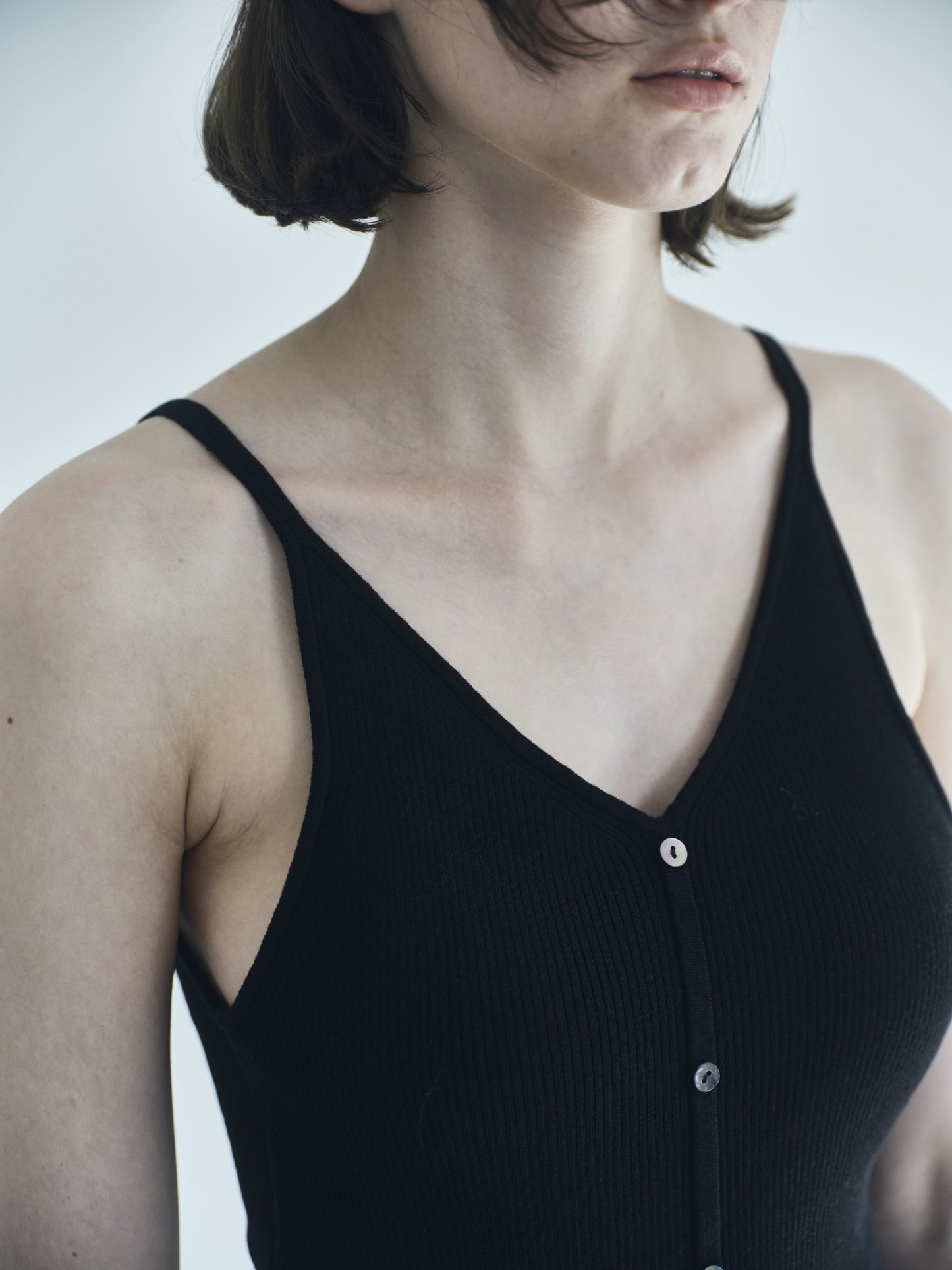 NEROLI SS26 image_root/シルク混リブ ボディスーツ/260312_NEROLI_423.jpg