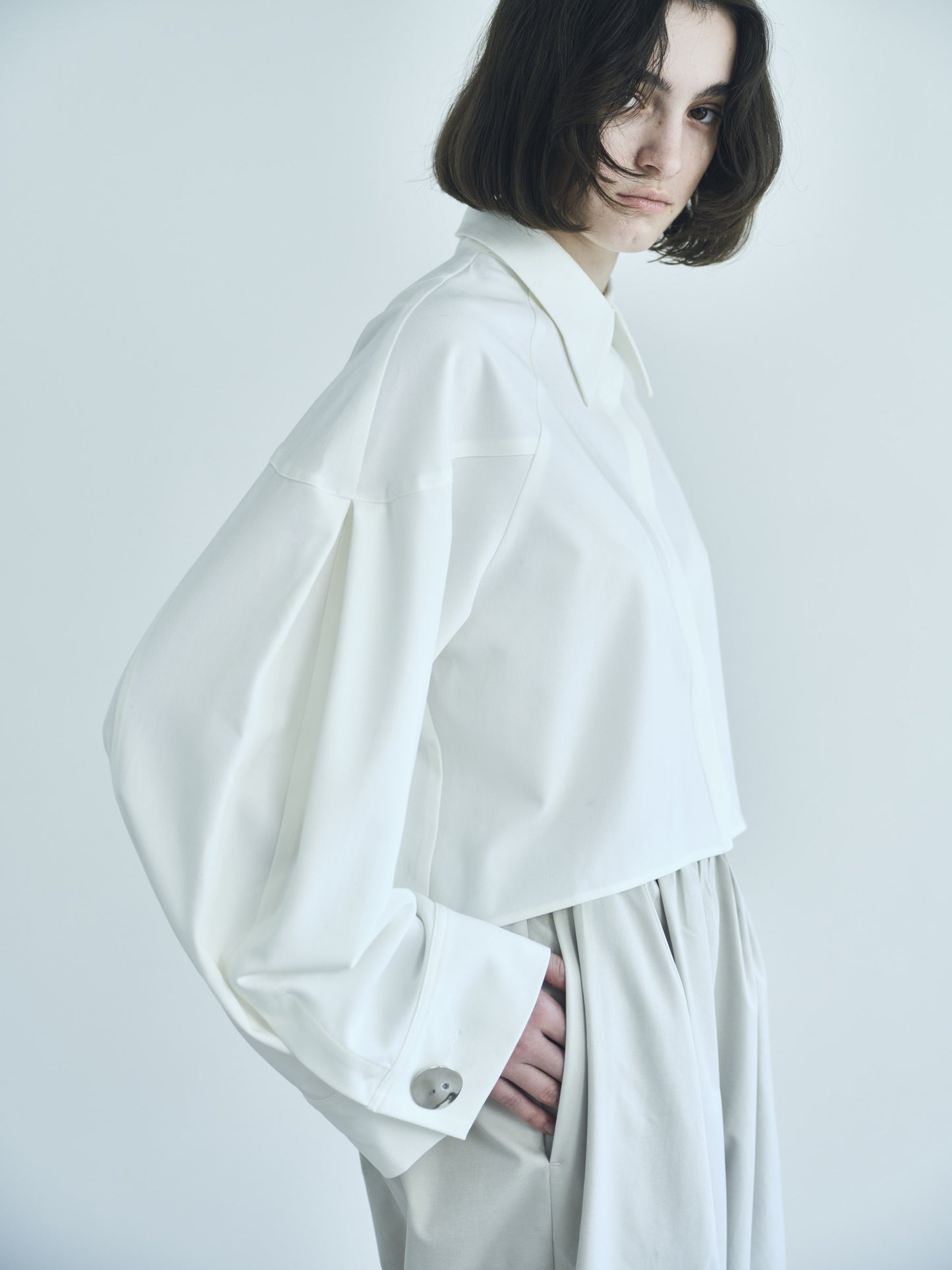 NEROLI SS26 image_root/立体スリーブ ビッグシャツ/260312_NEROLI_72.jpg