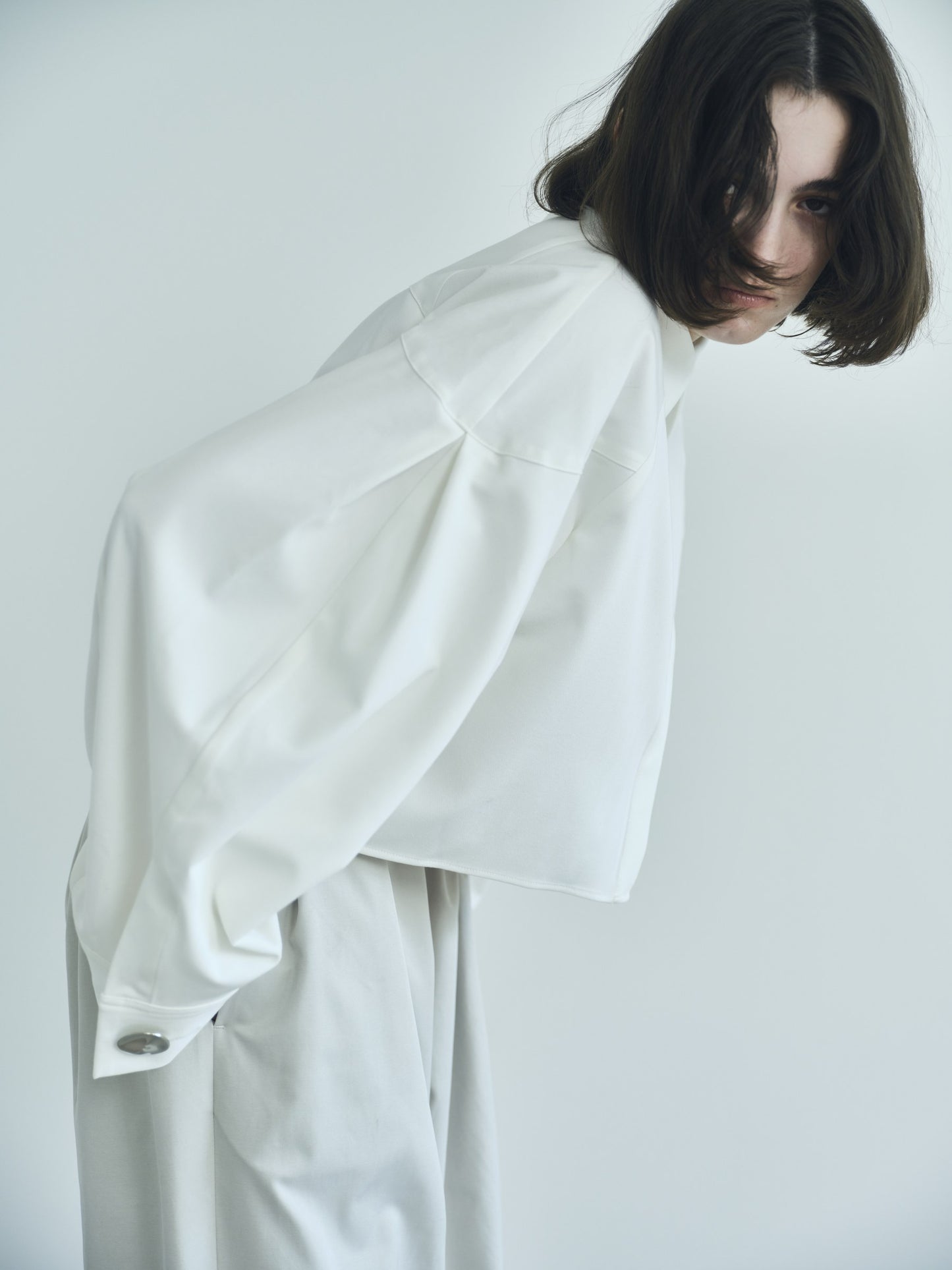 NEROLI SS26 image_root/立体スリーブ ビッグシャツ/260312_NEROLI_89.jpg